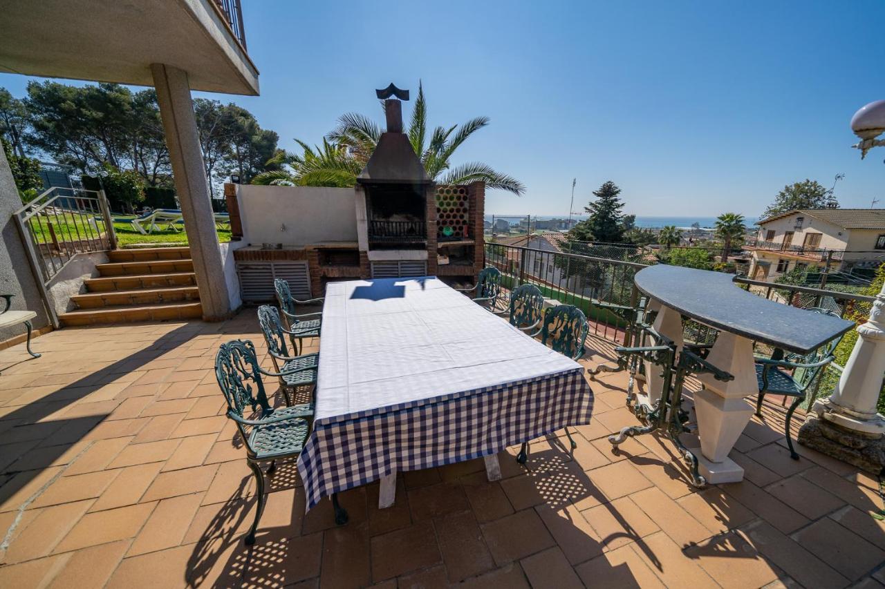 Homeholidaysrentals Happy Family Villa *