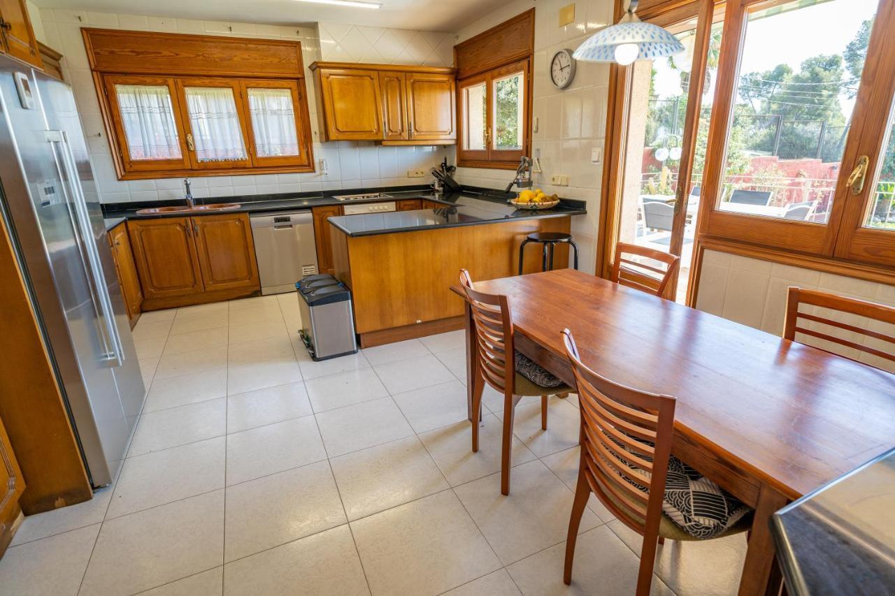 Homeholidaysrentals Happy Family Villa *