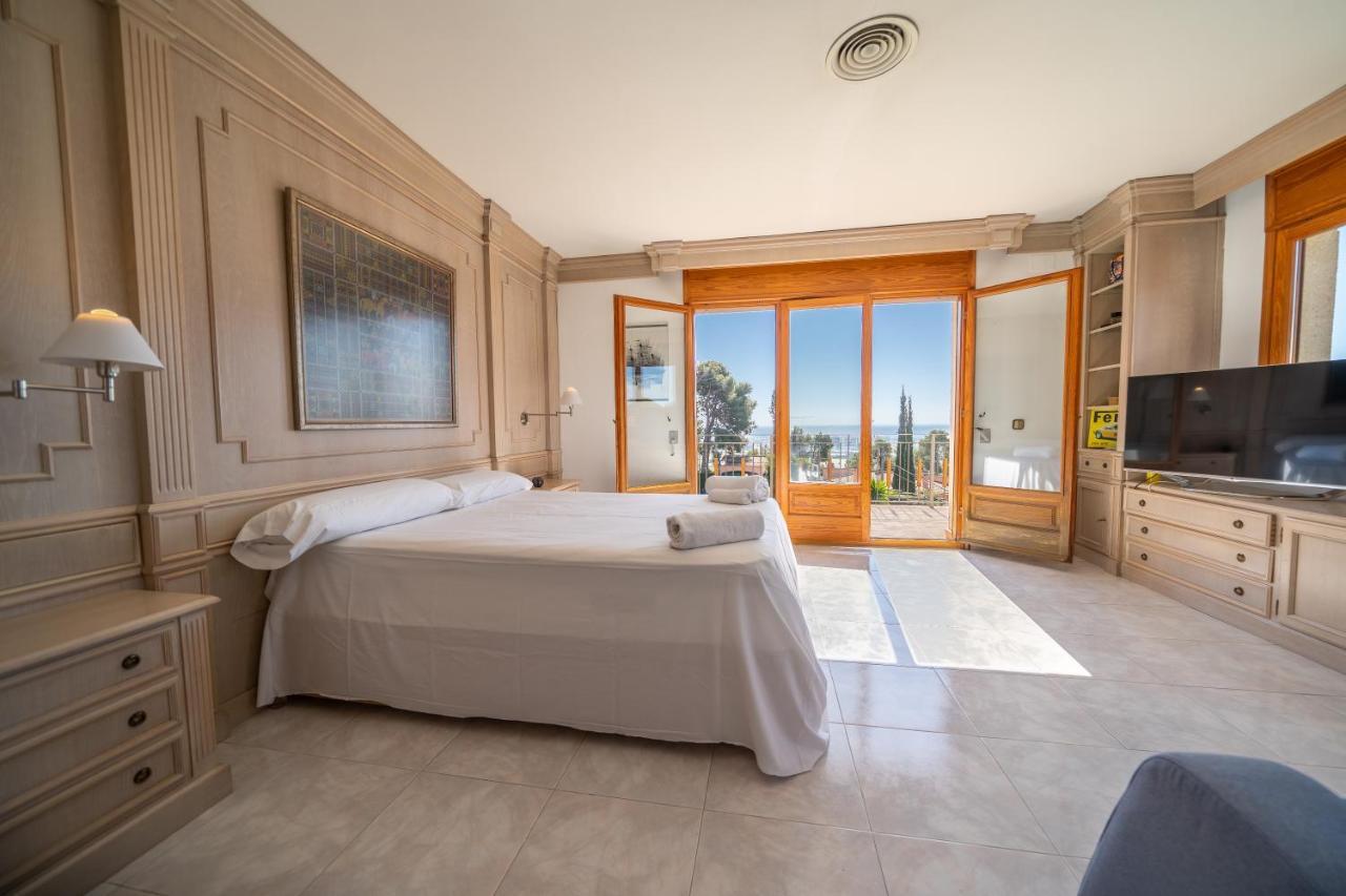 Homeholidaysrentals Happy Family Villa